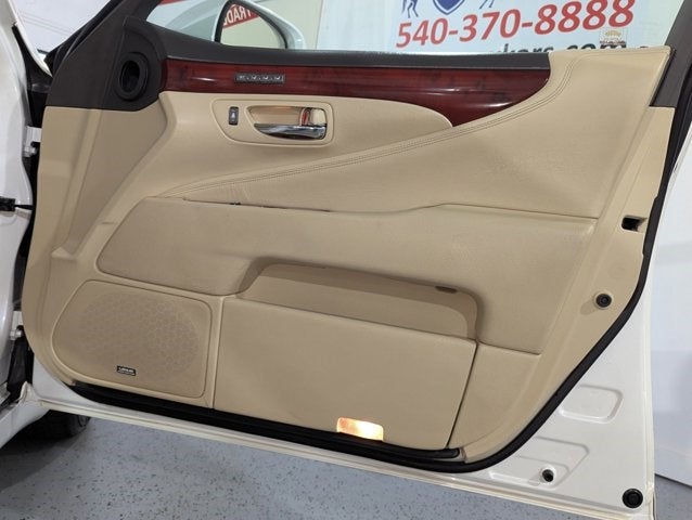 2011 Lexus LS 460 Image 67 of 68