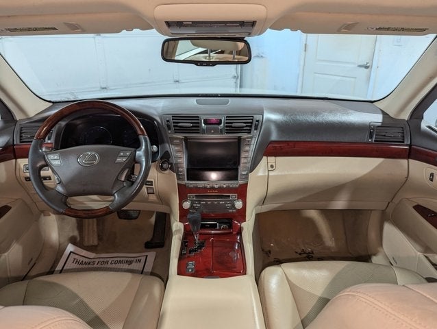 2011 Lexus LS 460 Image 16 of 68