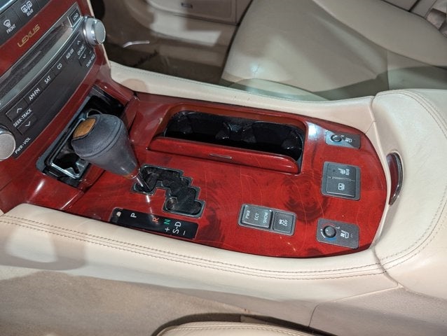 2011 Lexus LS 460 Image 22 of 68