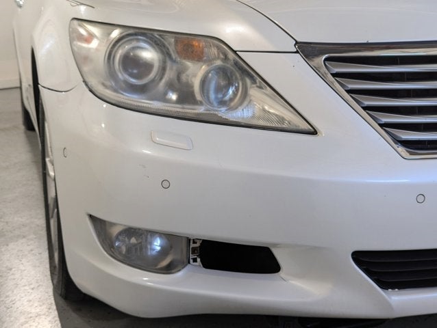 2011 Lexus LS 460 Image 25 of 68