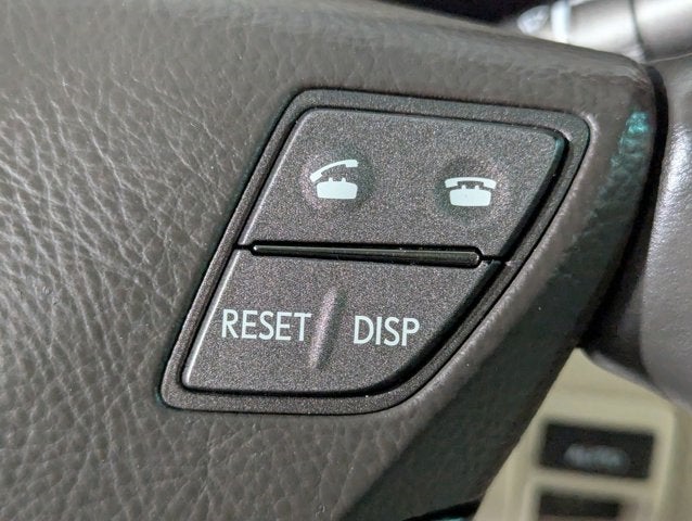 2011 Lexus LS 460 Image 24 of 68