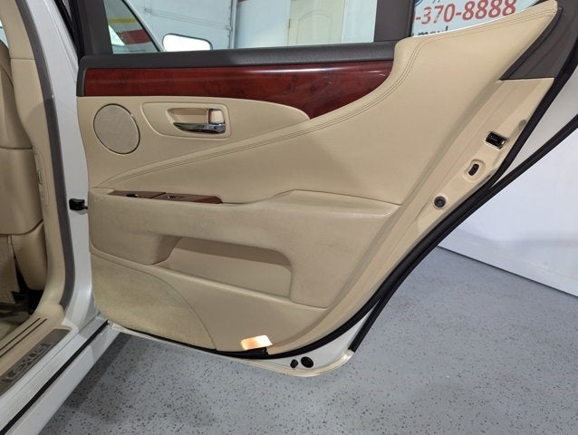 2011 Lexus LS 460 Image 54 of 68