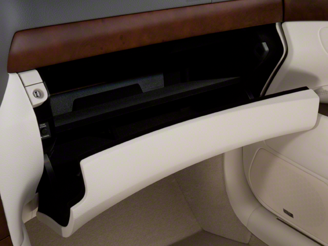 2011 Lexus LS 460 Image 39 of 68