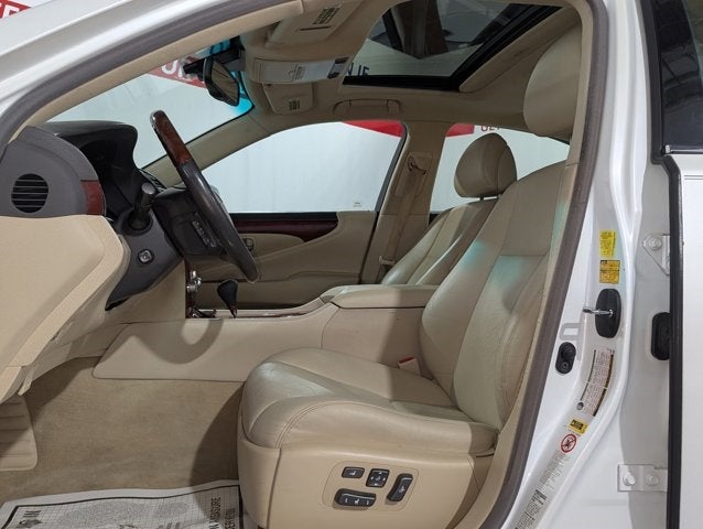 2011 Lexus LS 460 Image 53 of 68