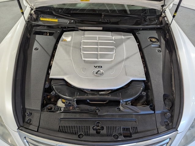 2011 Lexus LS 460 Image 37 of 68