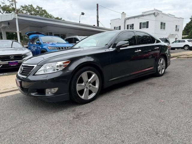 2011 Lexus LS 460 Image 1 of 17
