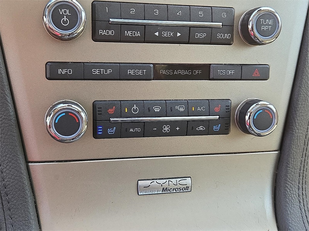 Vehicle image 29 of 30