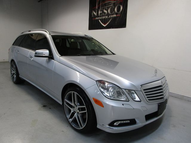 2011 Mercedes-Benz E-Class 350 Sport Image 2 of 29