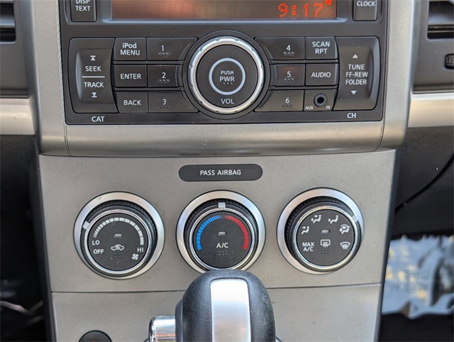 Vehicle image 22 of 24