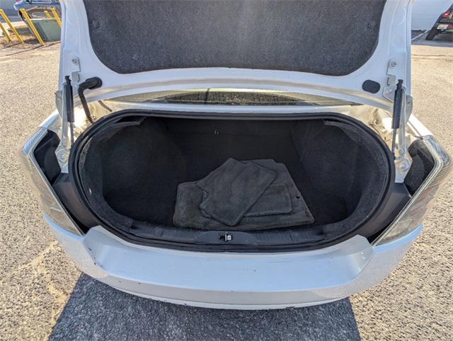 Vehicle image 13 of 24