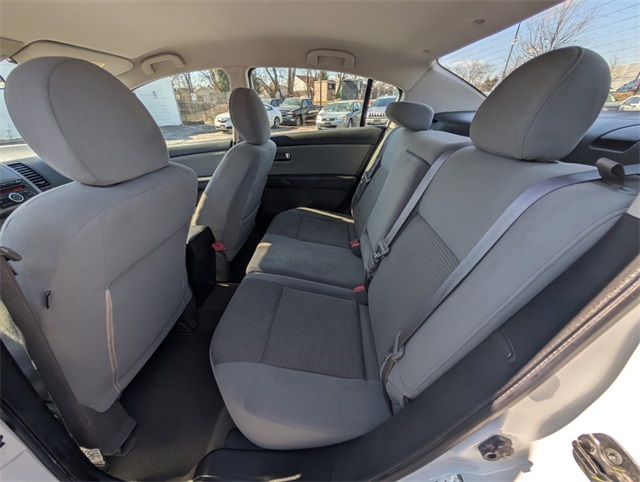 Vehicle image 14 of 24