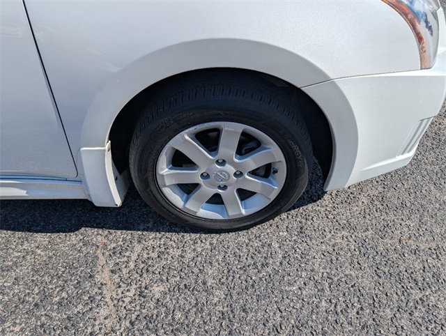 Vehicle image 10 of 24