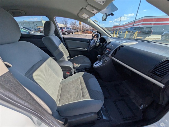 Vehicle image 11 of 24