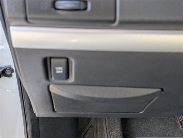 Vehicle image 19 of 24