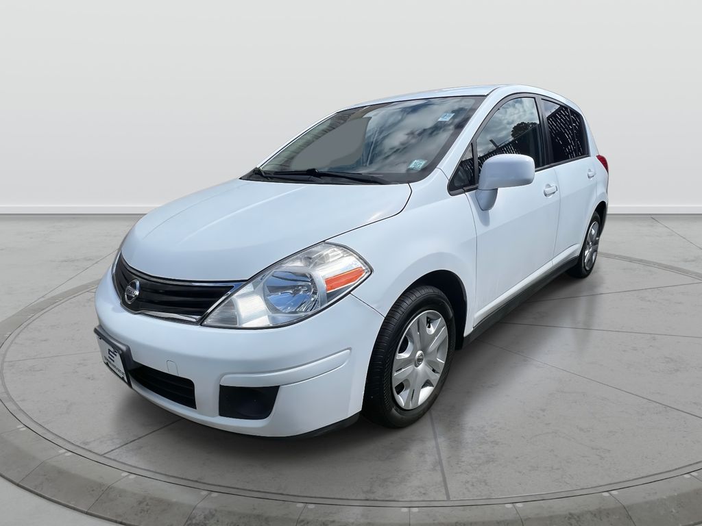 2011 Nissan Versa 1.8 S Image 1 of 33