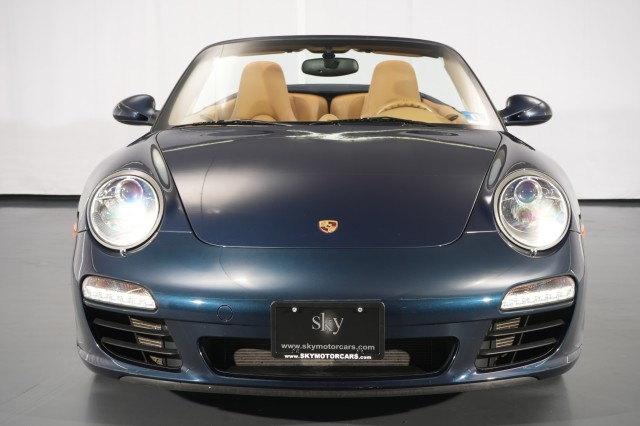 2011 Porsche 911 Carrera S Image 2 of 61