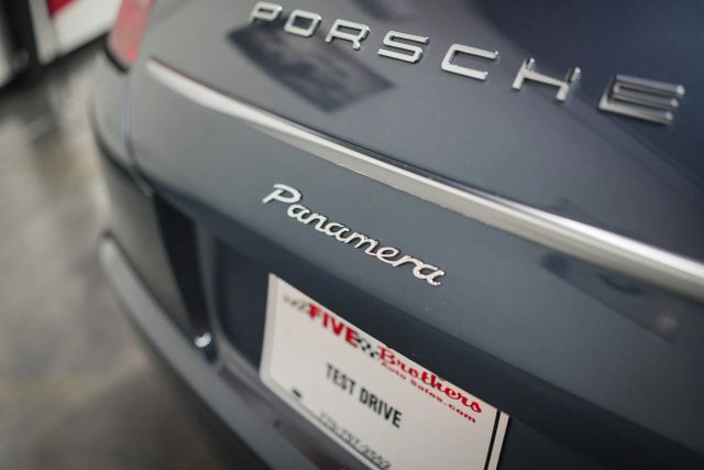 2011 Porsche Panamera 4 Image 60 of 78