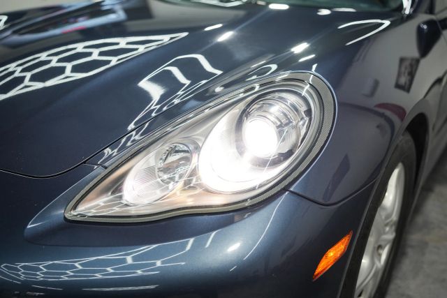 2011 Porsche Panamera 4 Image 50 of 78