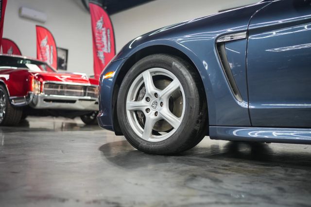 2011 Porsche Panamera 4 Image 23 of 78