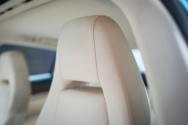 2011 Porsche Panamera 4 Image 71 of 78