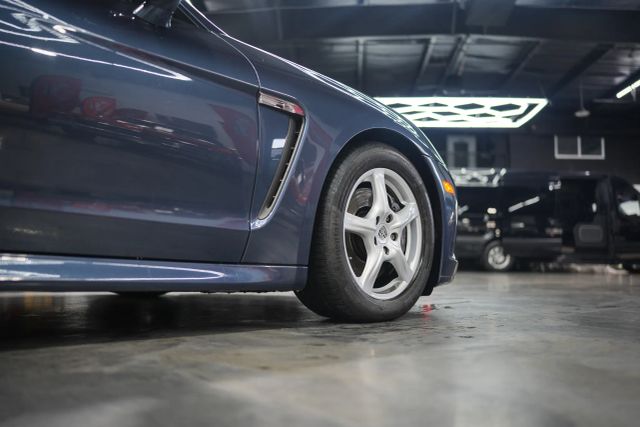 2011 Porsche Panamera 4 Image 27 of 78