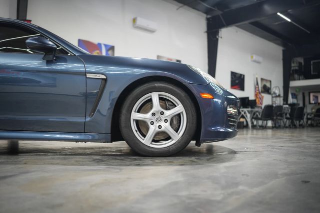 2011 Porsche Panamera 4 Image 14 of 78