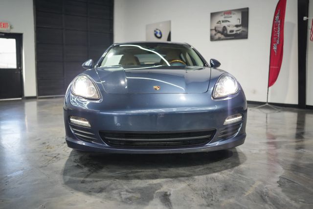 2011 Porsche Panamera 4 Image 6 of 78