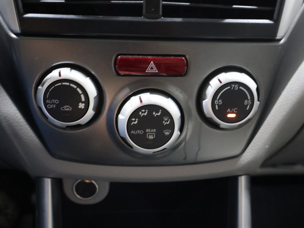 2011 Subaru Forester 2.5X Limited Image 34 of 34