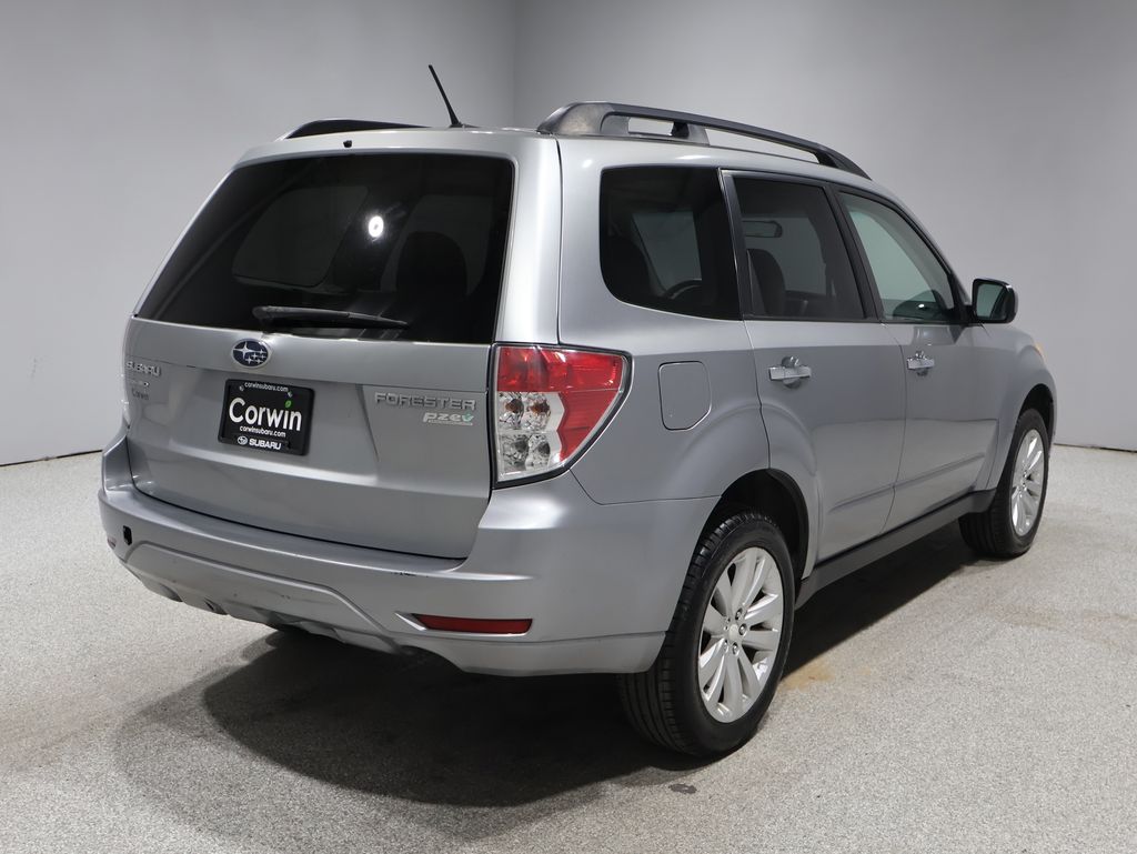 2011 Subaru Forester 2.5X Limited Image 4 of 34