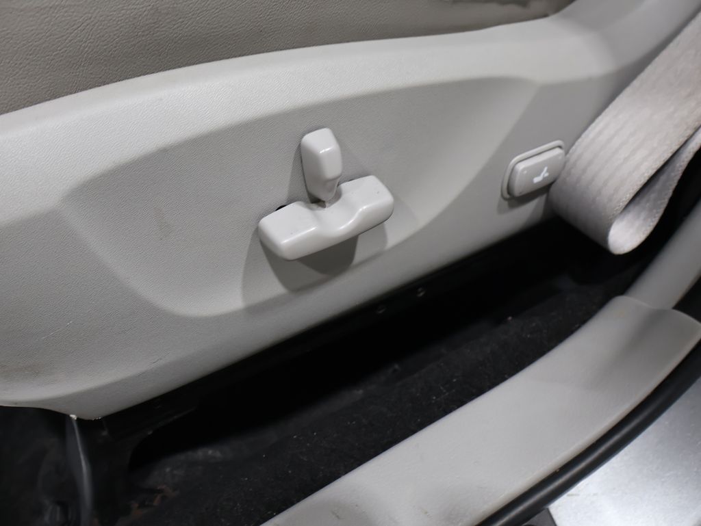 2011 Subaru Forester 2.5X Limited Image 33 of 34