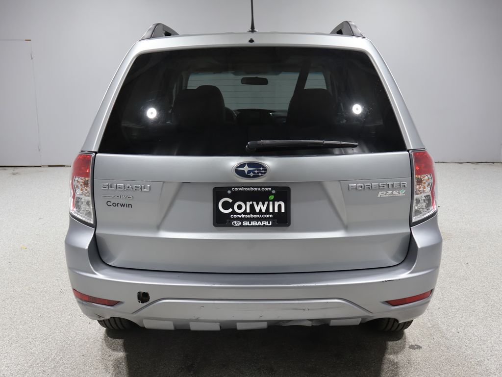 2011 Subaru Forester 2.5X Limited Image 5 of 34