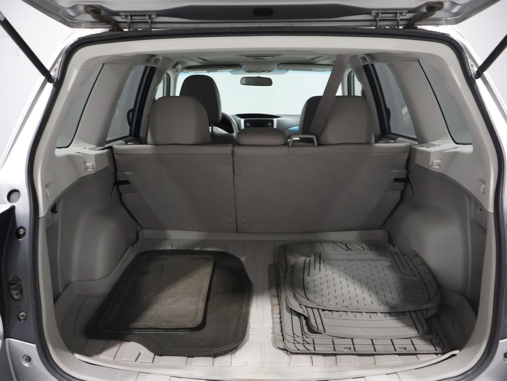 2011 Subaru Forester 2.5X Limited Image 8 of 34