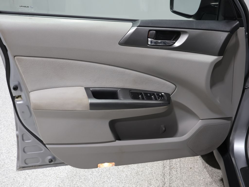 2011 Subaru Forester 2.5X Limited Image 19 of 34