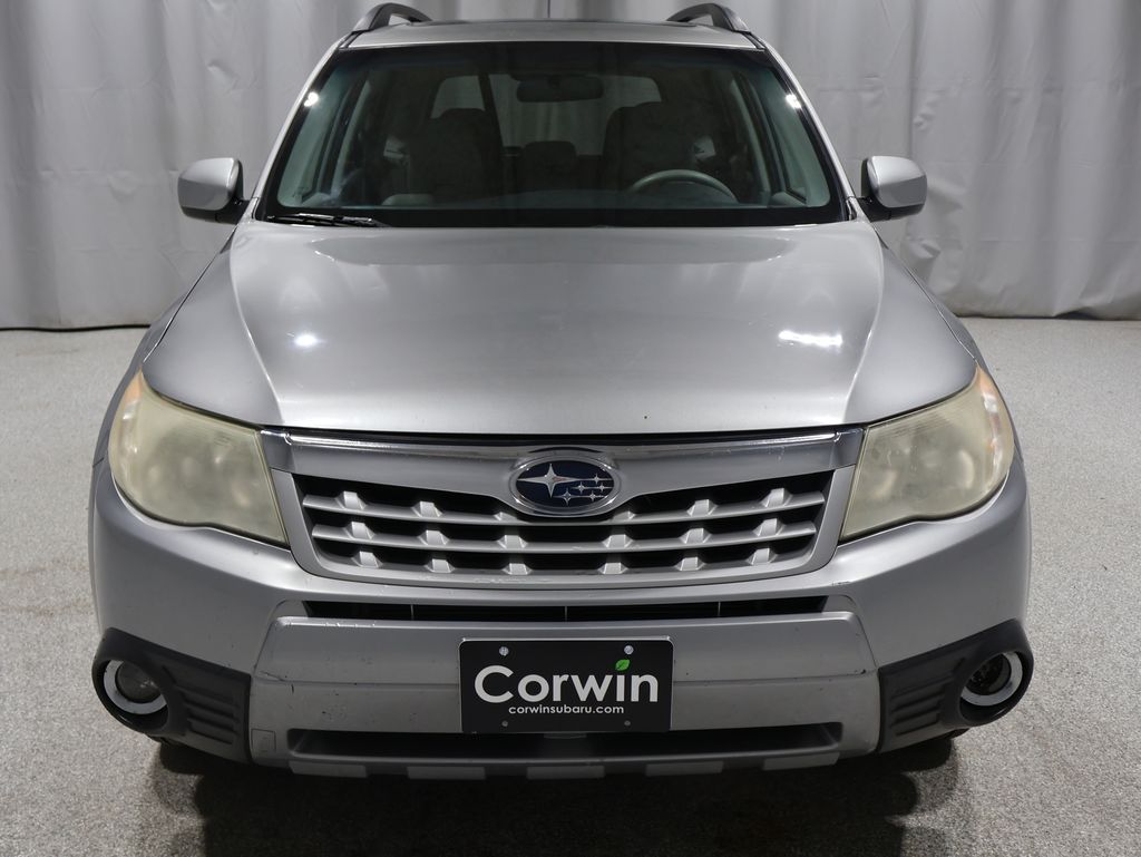 2011 Subaru Forester 2.5X Limited Image 2 of 34