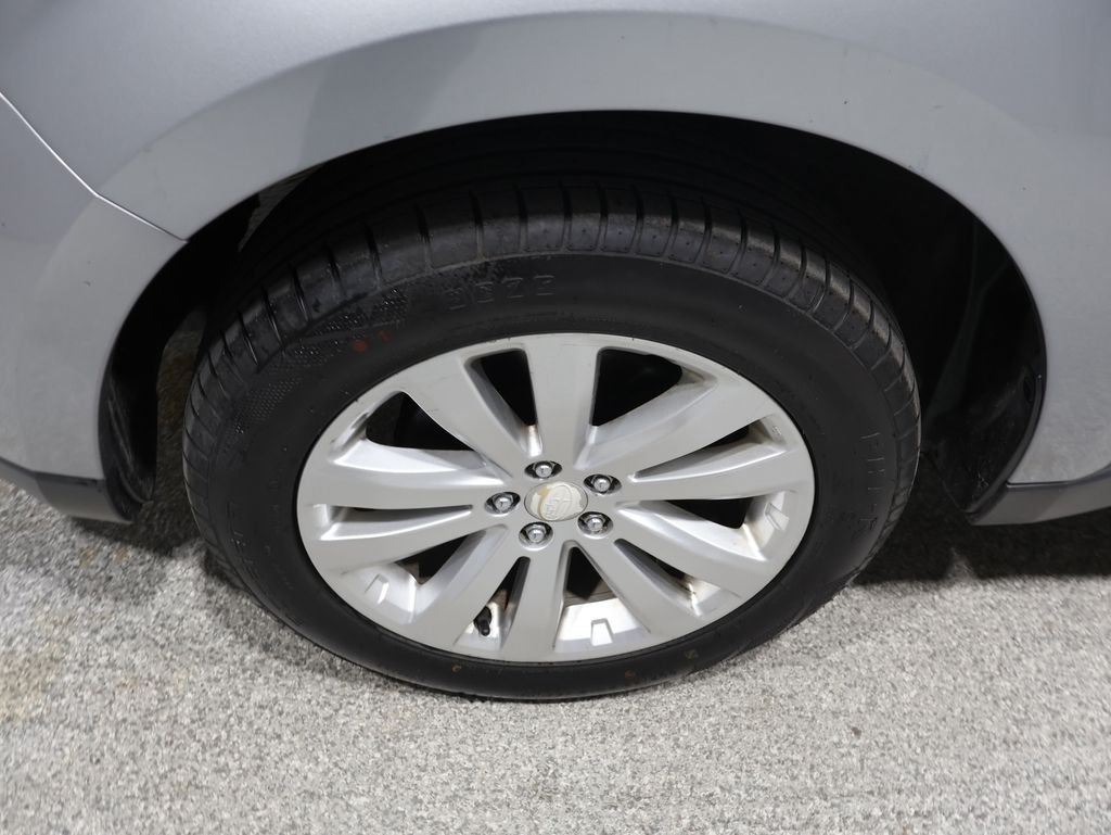 2011 Subaru Forester 2.5X Limited Image 7 of 34