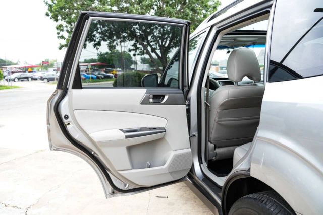 2011 Subaru Forester 2.5X Limited Image 22 of 23