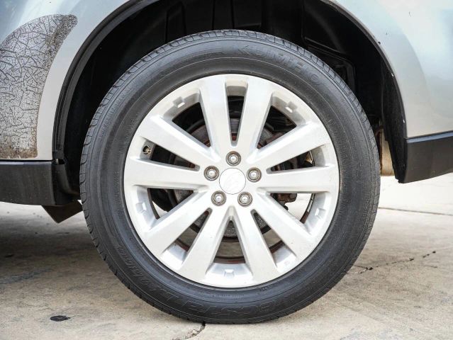 2011 Subaru Forester 2.5X Limited Image 10 of 23