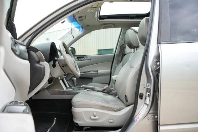 2011 Subaru Forester 2.5X Limited Image 12 of 23