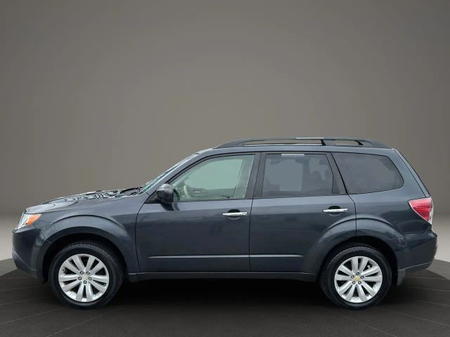 2011 Subaru Forester 2.5X Premium Image 8 of 29