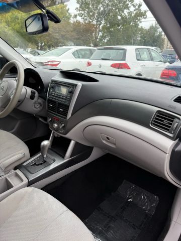 2011 Subaru Forester 2.5X Premium Image 18 of 29