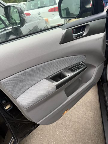 2011 Subaru Forester 2.5X Premium Image 21 of 29