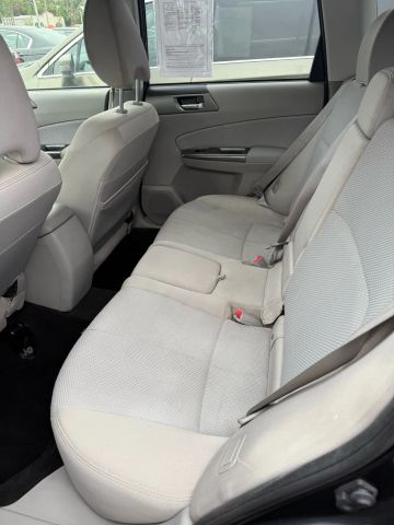 2011 Subaru Forester 2.5X Premium Image 10 of 29