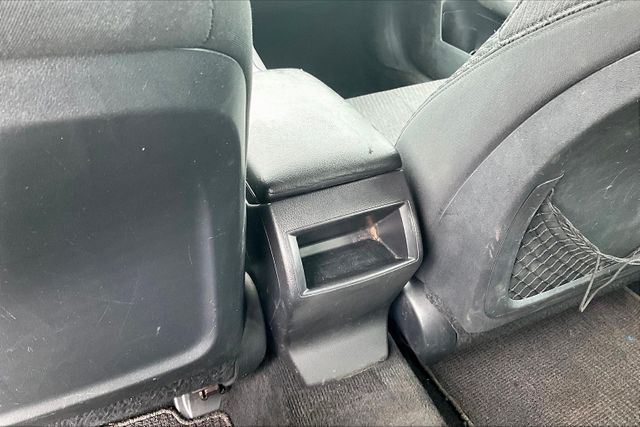 2011 Subaru Outback 2.5i Image 28 of 29