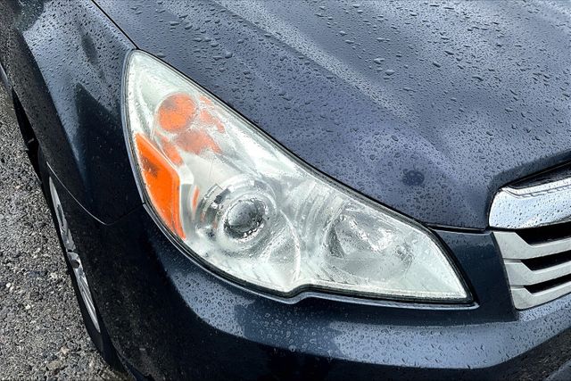2011 Subaru Outback 2.5i Image 25 of 29