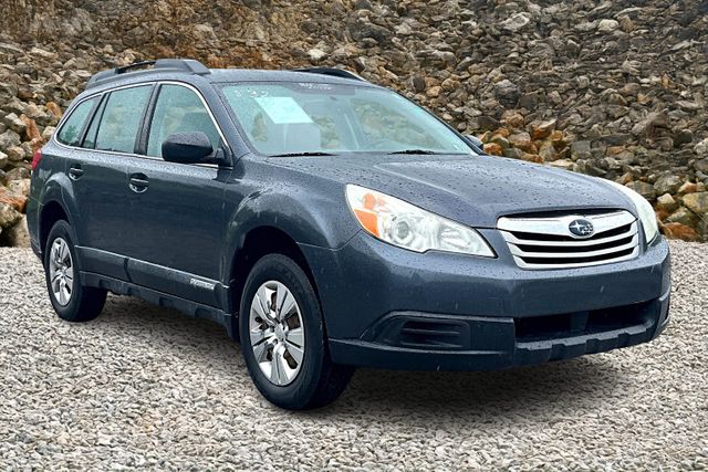 2011 Subaru Outback 2.5i Image 3 of 29