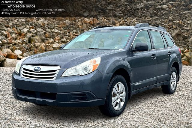 2011 Subaru Outback 2.5i Image 1 of 29