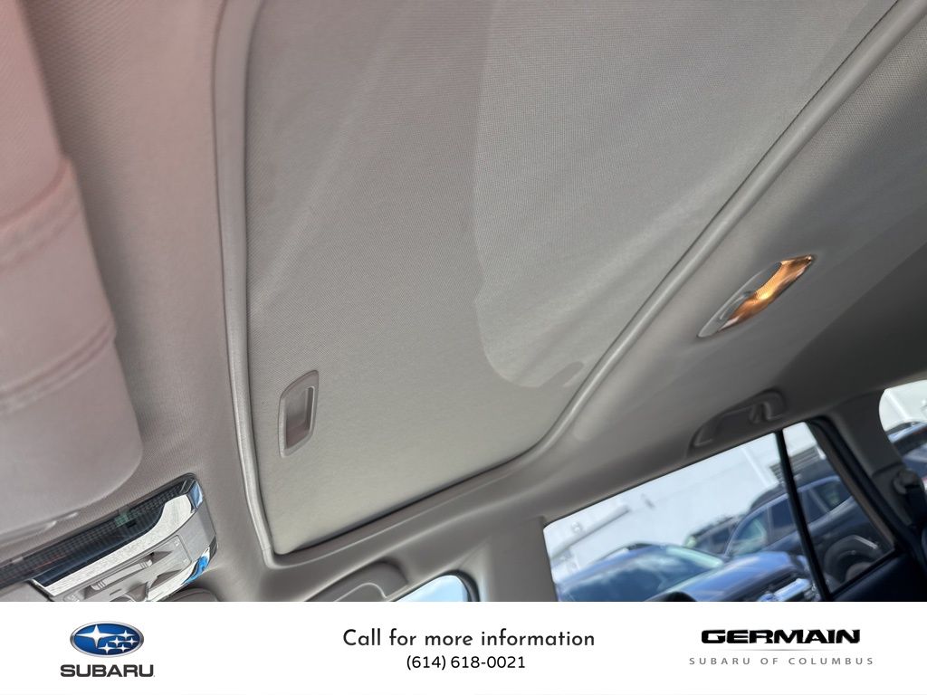 2011 Subaru Outback 2.5i Limited Navigation Image 8 of 14