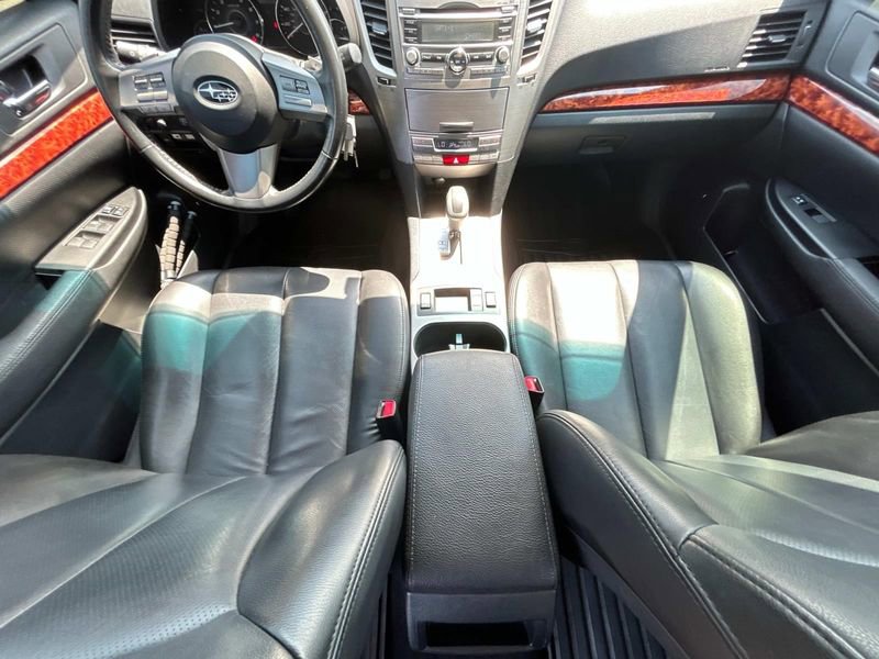 2011 Subaru Outback 2.5i Limited Image 25 of 25