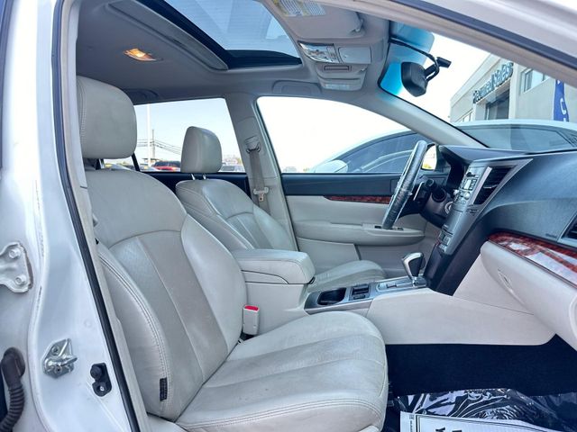 2011 Subaru Outback 2.5i Limited Image 11 of 37