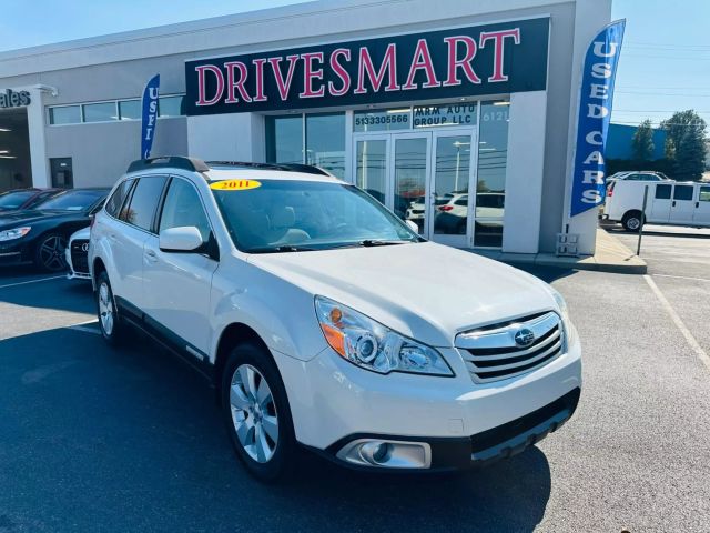 2011 Subaru Outback 2.5i Limited Image 4 of 37